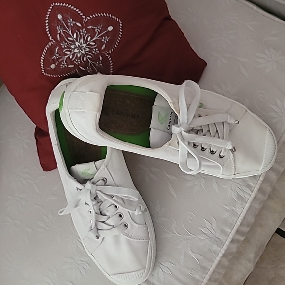 Cariuma - Picture 2 of 3